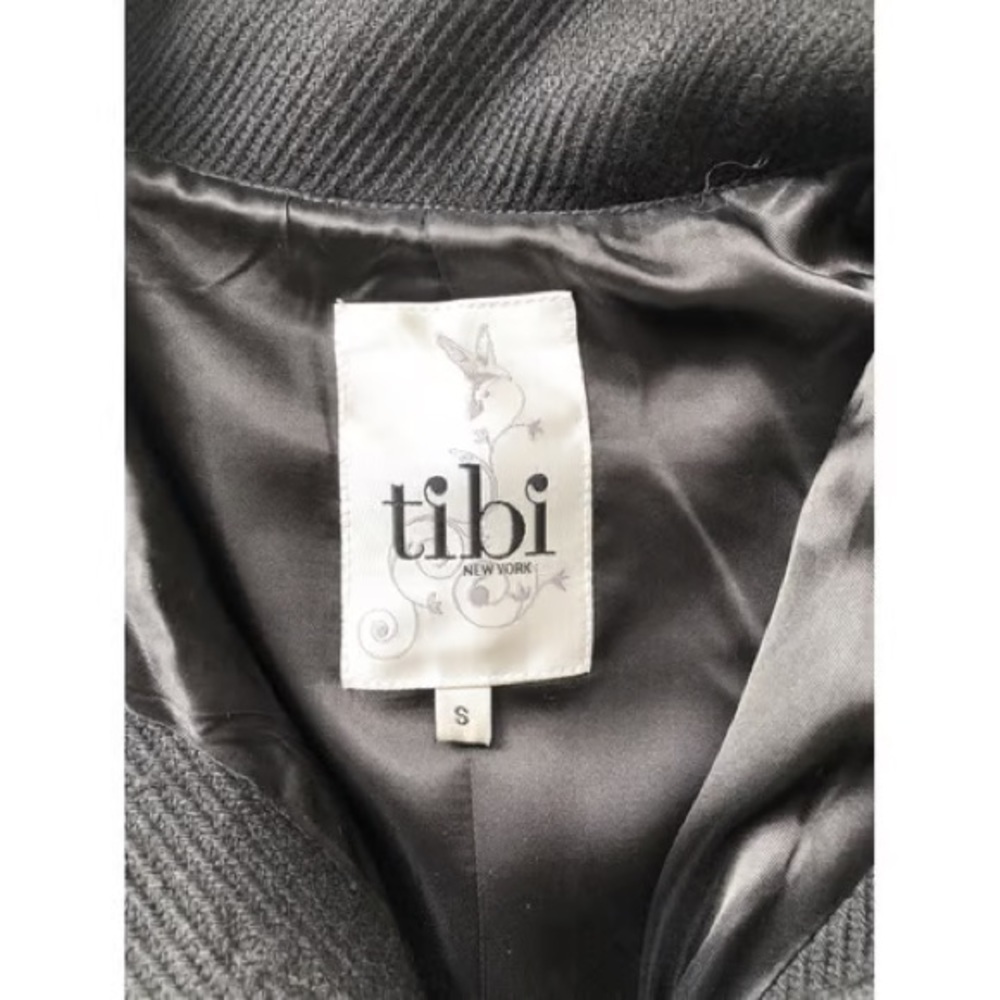 Tibi Black Virgin Wool Cape Coat with Optional Belt - Picture 6 of 7